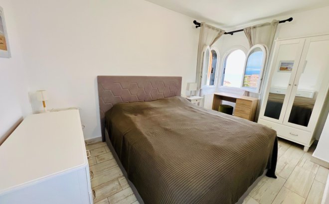 Herverkoop - Appartement -
Torrevieja - Miramar - Torre Del Moro