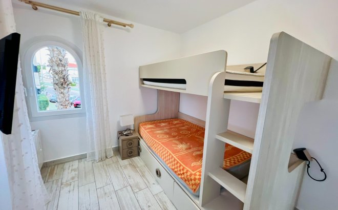 Herverkoop - Appartement -
Torrevieja - Miramar - Torre Del Moro