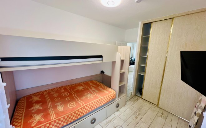 Herverkoop - Appartement -
Torrevieja - Miramar - Torre Del Moro