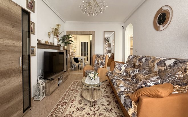 Revente - Appartement -
Torrevieja - Urb. Calas Blancas III