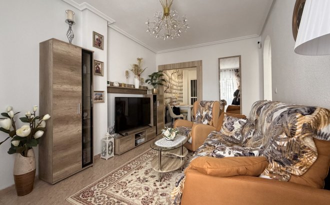 Revente - Appartement -
Torrevieja - Urb. Calas Blancas III