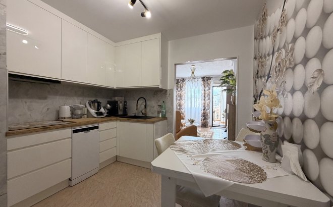 Revente - Appartement -
Torrevieja - Urb. Calas Blancas III