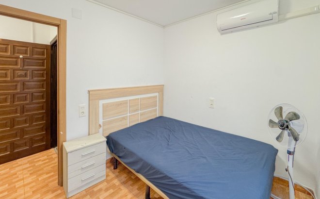 Revente - Appartement -
Torrevieja - La Mata Pueblo