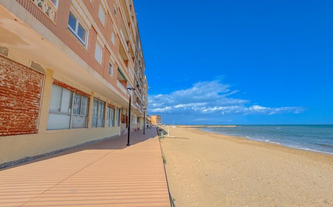 Revente - Appartement -
Torrevieja - La Mata Pueblo