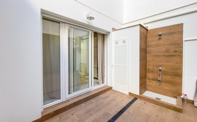 Resale - Apartment -
Torrevieja - Playa del Cura