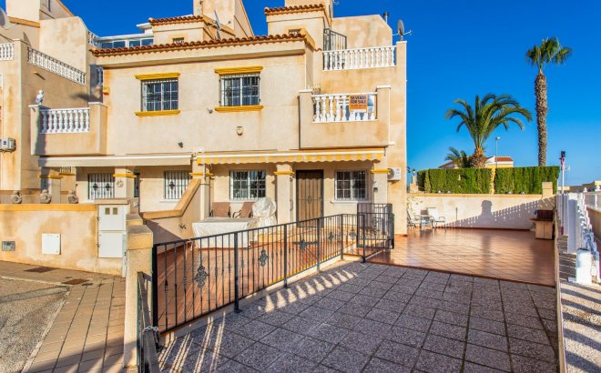 Resale - Town House -
Orihuela Costa - Las Filipinas