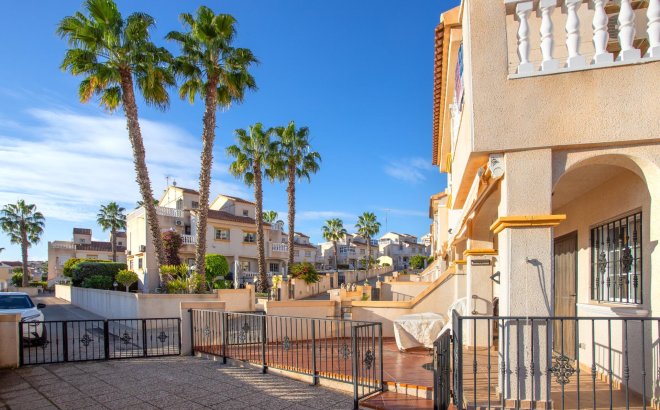 Resale - Town House -
Orihuela Costa - Las Filipinas