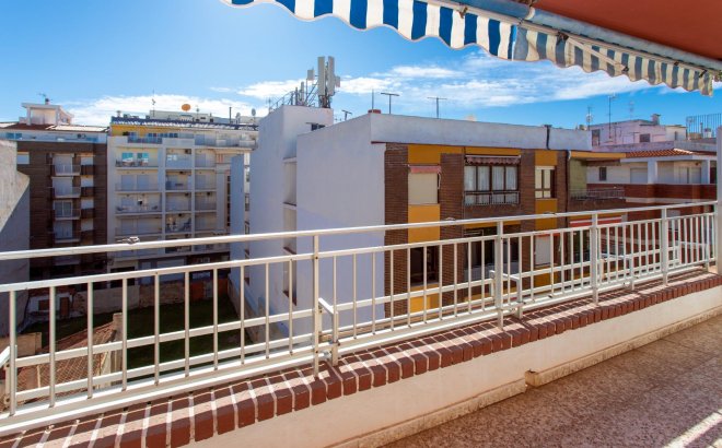 Resale - Penthouse -
Torrevieja - Playa del Cura