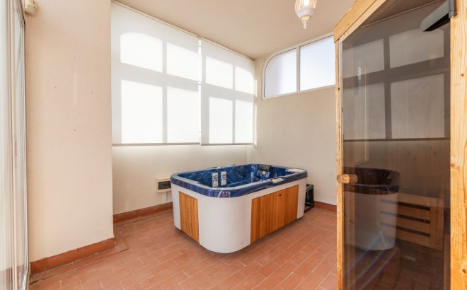 Revente - Appartement -
Orihuela Costa - Costa Blanca