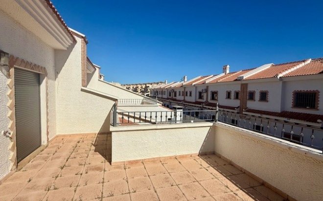 Resale - Town House -
San Miguel de Salinas - Inland