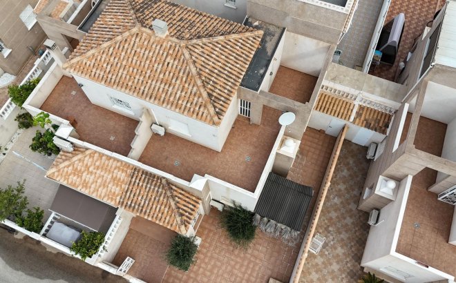 Resale - Semi Detached -
Torrevieja - Aguas Nuevas