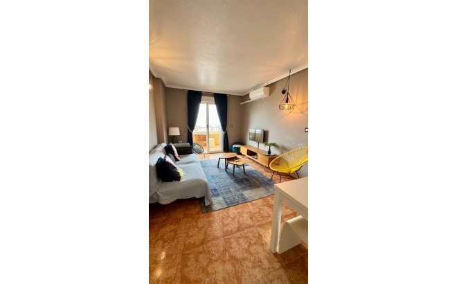 Resale - Apartment -
Torrevieja - Nueva Torrevieja - Aguas Nuevas