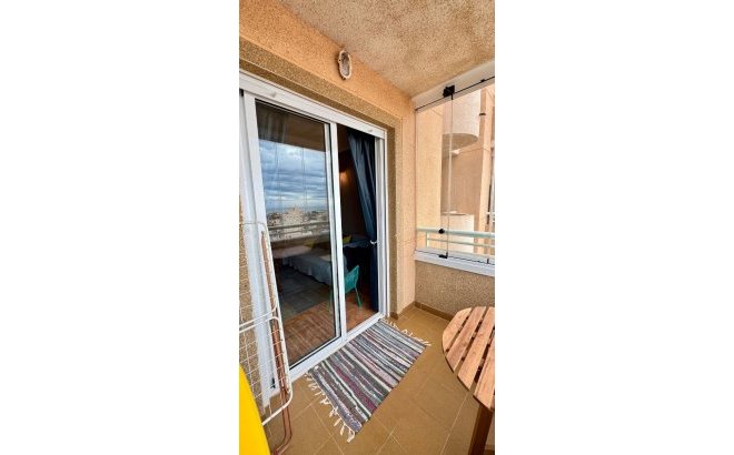 Resale - Apartment -
Torrevieja - Nueva Torrevieja - Aguas Nuevas