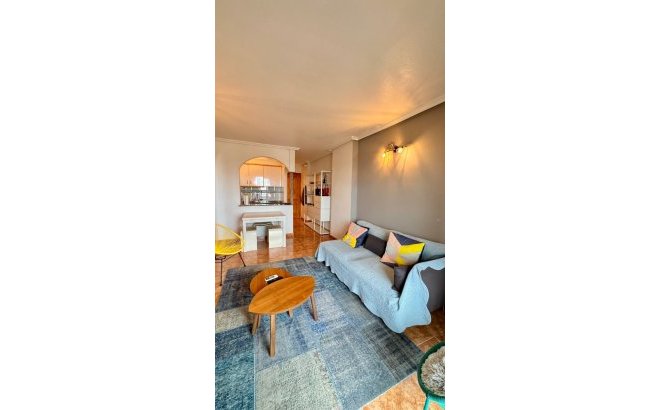 Resale - Apartment -
Torrevieja - Nueva Torrevieja - Aguas Nuevas