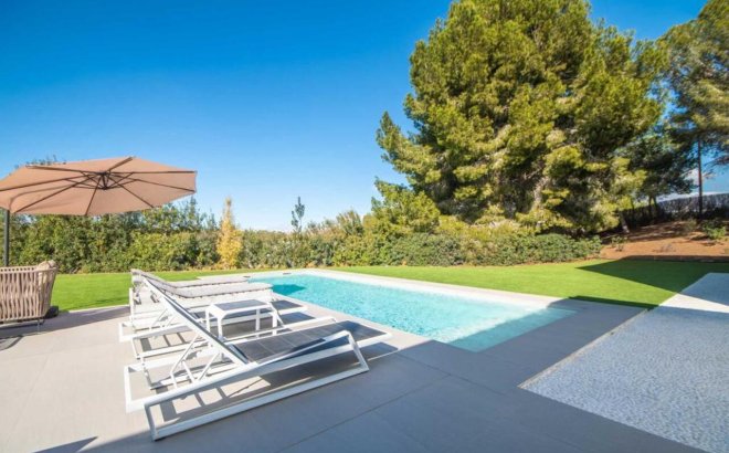 Revente - Villa -
Orihuela Costa - Costa Blanca