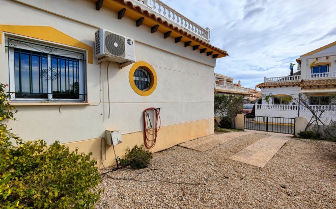 Resale - Town House -
Orihuela Costa - Costa Blanca