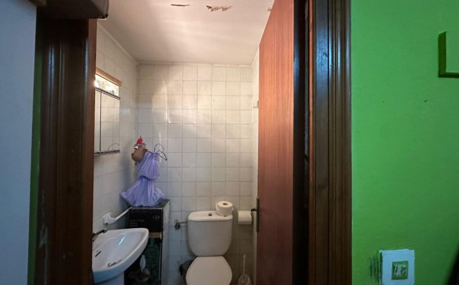 Herverkoop - Appartement -
Torrevieja - Estacion De Autobuses