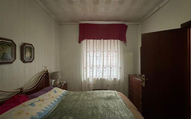 Herverkoop - Appartement -
Torrevieja - Estacion De Autobuses