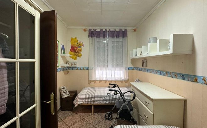 Herverkoop - Appartement -
Torrevieja - Estacion De Autobuses