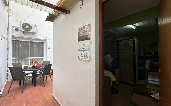 Herverkoop - Appartement -
Torrevieja - Estacion De Autobuses