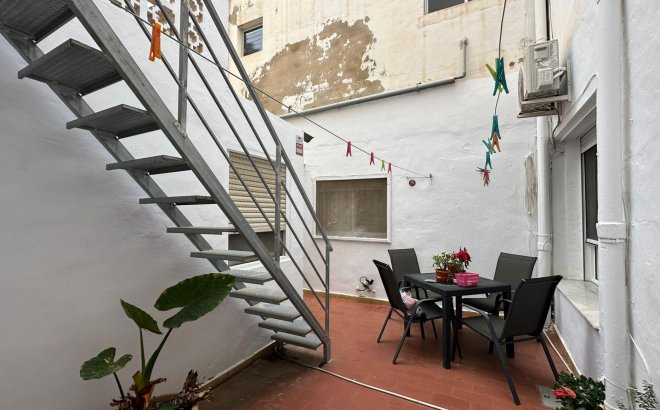 Herverkoop - Appartement -
Torrevieja - Estacion De Autobuses