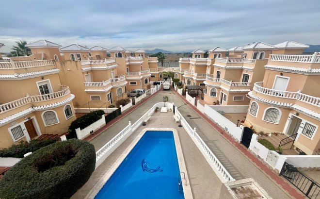 Resale - Bungalow -
San Fulgencio - La Marina