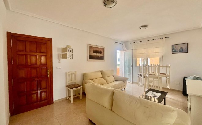 Resale - Bungalow -
San Fulgencio - La Marina