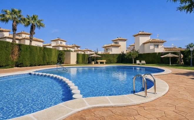 Resale - Quad House -
Orihuela Costa - Villa's San Jose IV