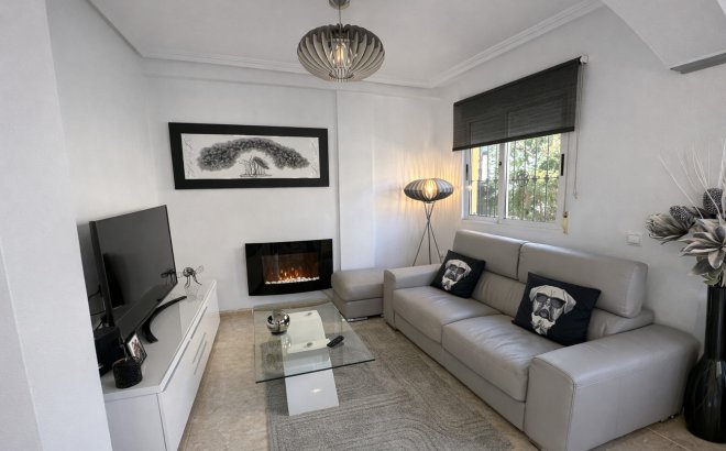 Resale - Quad House -
Orihuela Costa - Villa's San Jose IV