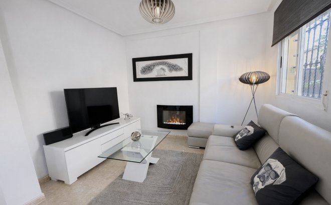 Resale - Quad House -
Orihuela Costa - Villa's San Jose IV