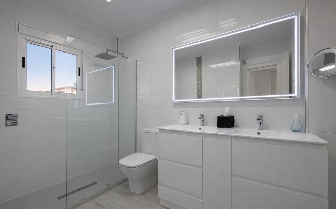 Resale - Quad House -
Orihuela Costa - Villa's San Jose IV