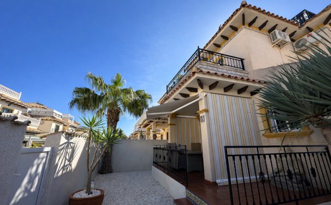 Resale - Quad House -
Orihuela Costa - Villa's San Jose IV