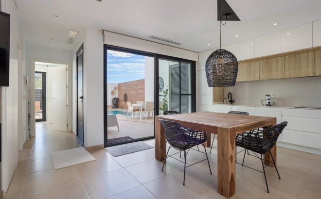 Resale - Villa -
Benijofar - Costa Blanca