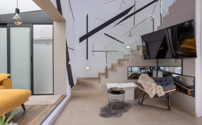 Resale - Villa -
Benijofar - Costa Blanca