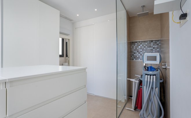 Resale - Villa -
Benijofar - Costa Blanca