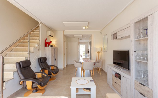 Herverkoop - Villa -
Orihuela Costa - Costa Blanca