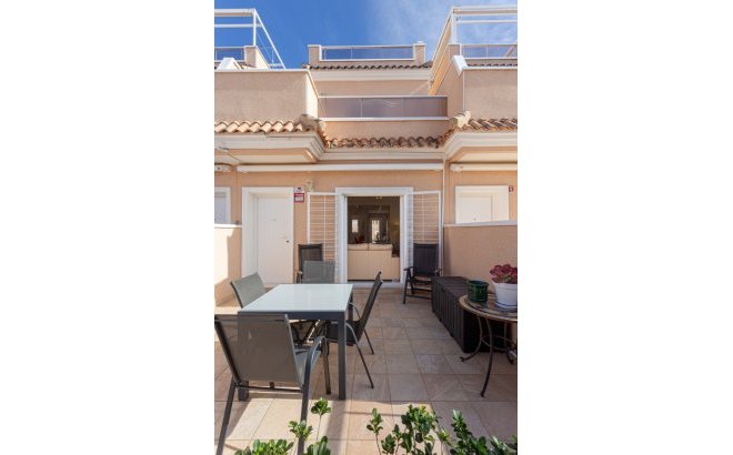 Herverkoop - Villa -
Orihuela Costa - Costa Blanca