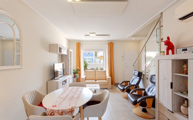 Herverkoop - Villa -
Orihuela Costa - Costa Blanca