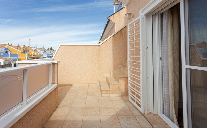 Herverkoop - Villa -
Orihuela Costa - Costa Blanca