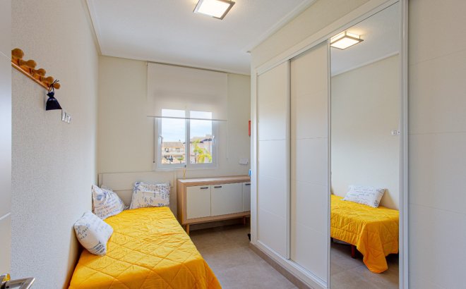 Herverkoop - Villa -
Orihuela Costa - Costa Blanca