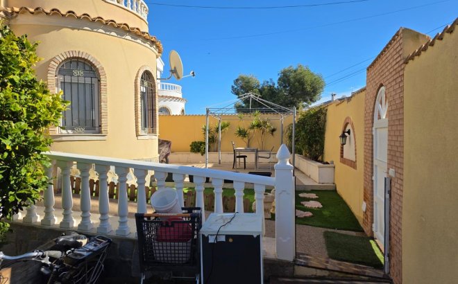 Resale - Villa -
Orihuela Costa - Villamartín-las Filipinas