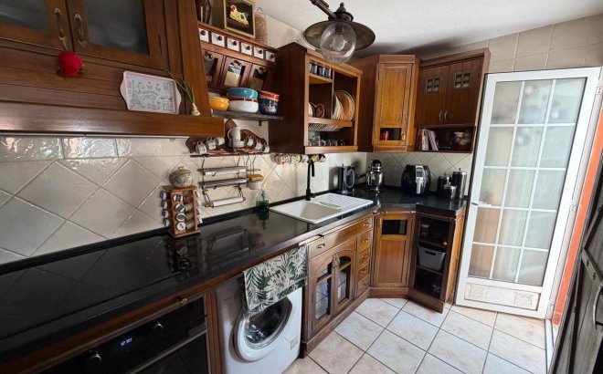 Herverkoop - Villa -
Orihuela Costa - Playa Flamenca