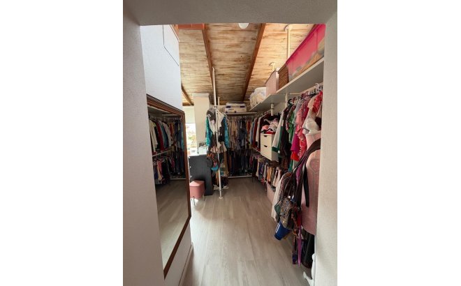 Herverkoop - Villa -
Orihuela Costa - Playa Flamenca