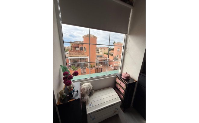 Herverkoop - Villa -
Orihuela Costa - Playa Flamenca