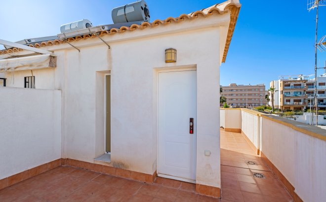Resale - Villa -
Orihuela Costa - Costa Blanca