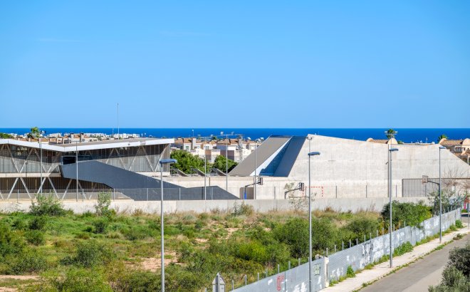 Resale - Villa -
Orihuela Costa - Costa Blanca