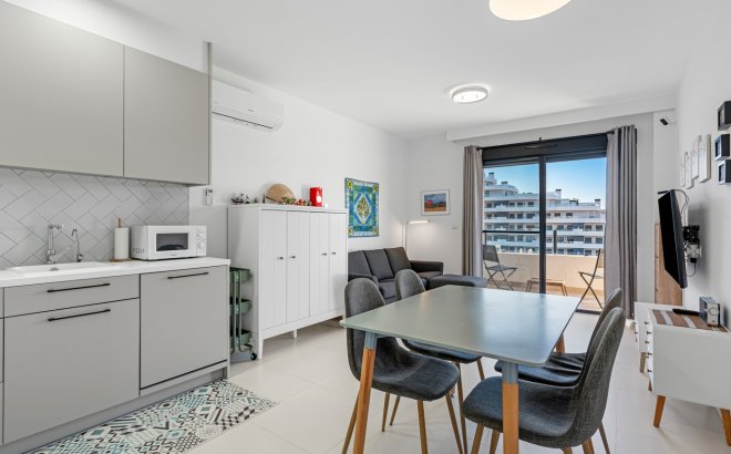 Resale - Apartment -
San Miguel de Salinas - Inland