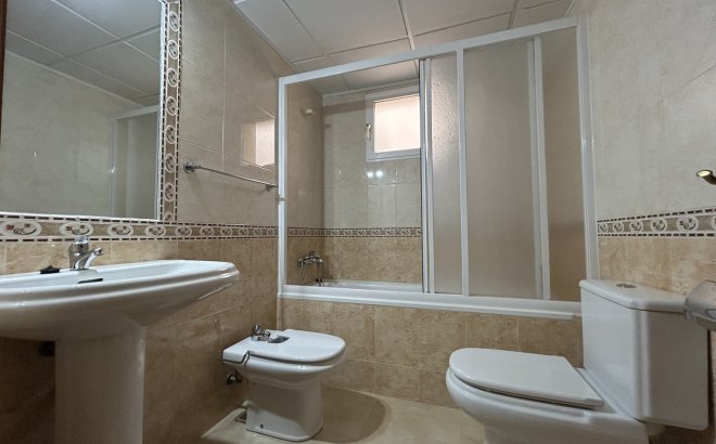 Resale - Apartment -
2778 - Inland