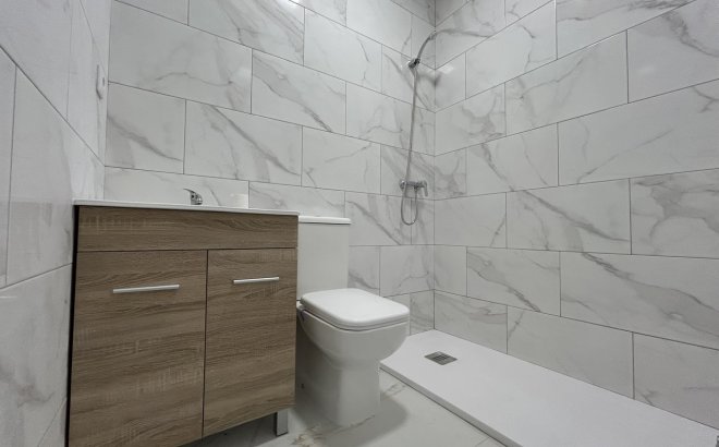 Resale - Apartment -
2778 - Inland