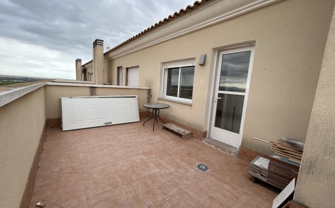 Resale - Apartment -
2778 - Inland